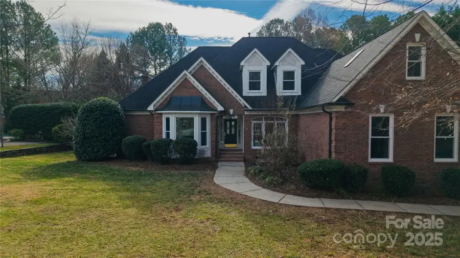 5125 Belicourt Drive, Charlotte, NC 28277 - Image #3