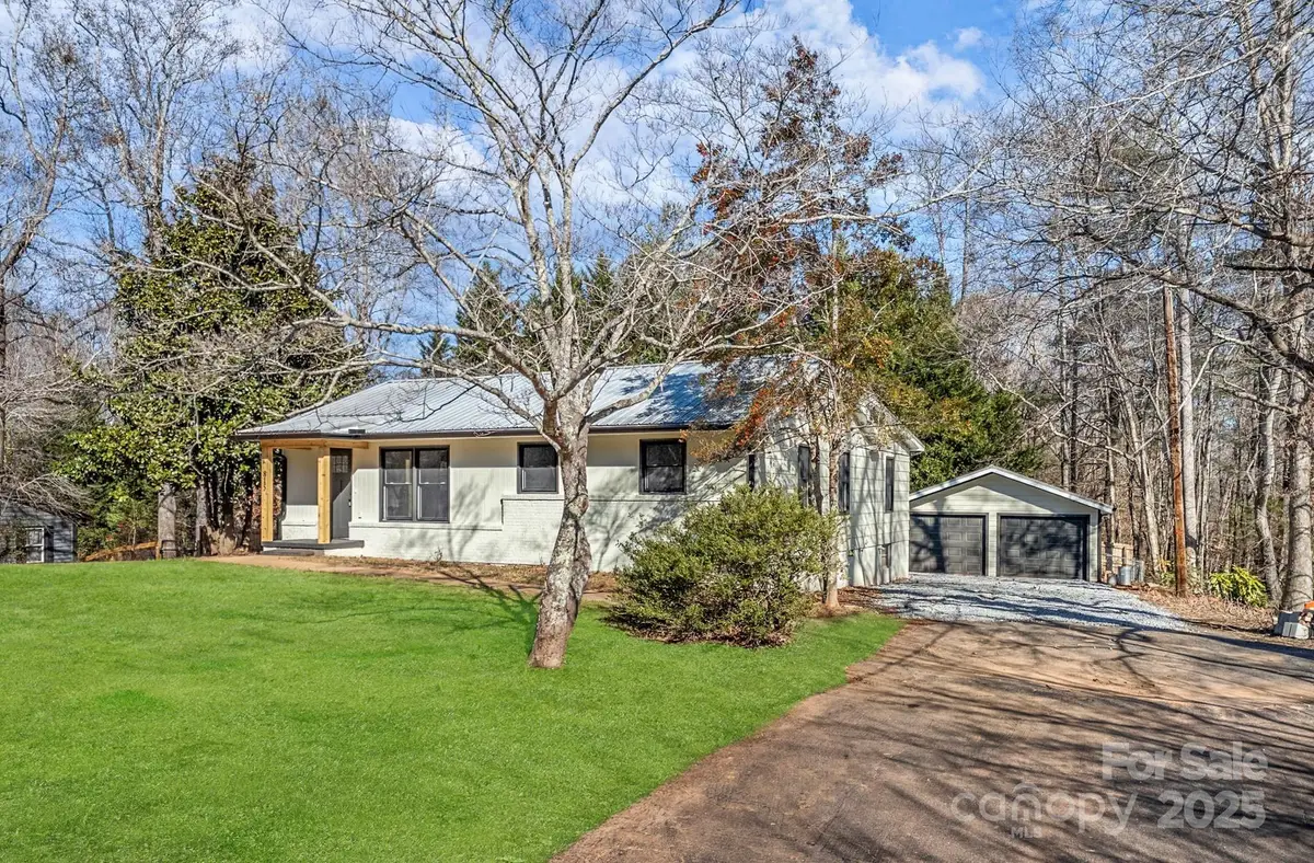 815 Peniel Road, Columbus, NC 28722 - Image #1