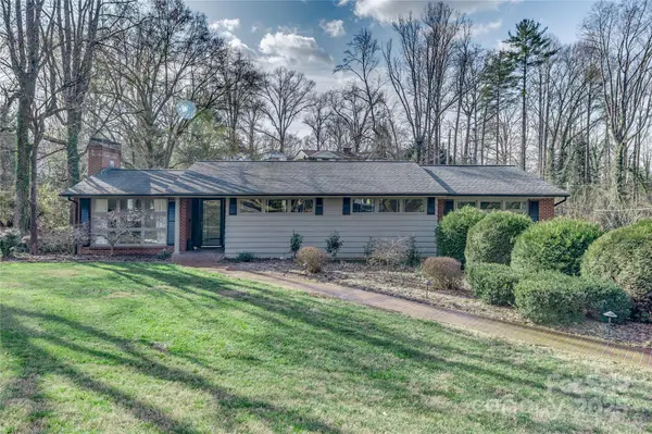 111 Kinwood Street, Morganton, NC 28655