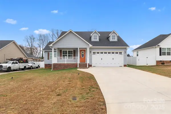 114 Brooke Ridge Drive, Thomasville, NC 27360