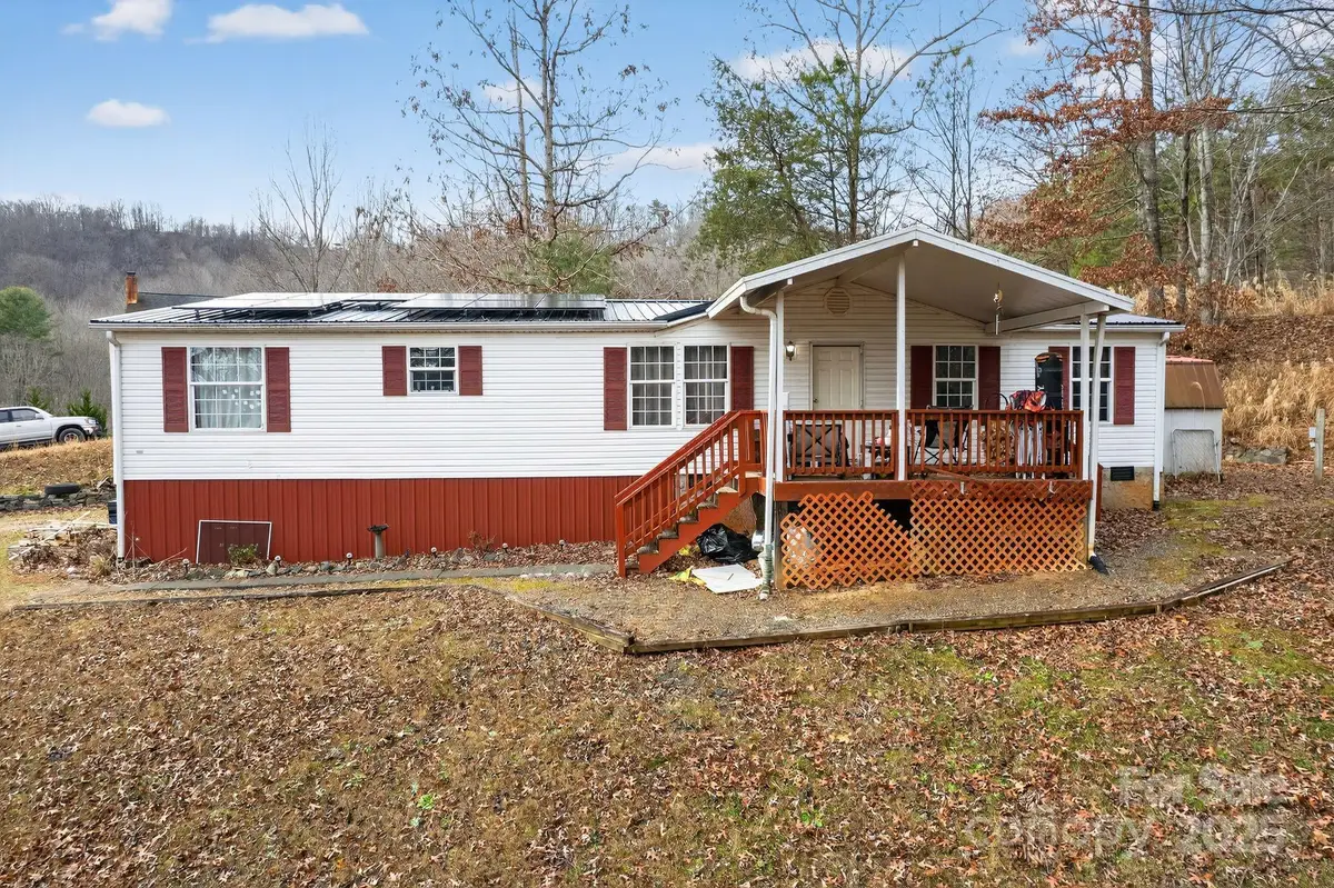 401 Azalea Circle, Marshall, NC 28753 - Image #1