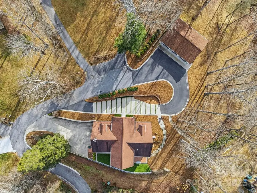 38 Sweetwater Oaks Drive, Fletcher, NC 28732 - Image #2