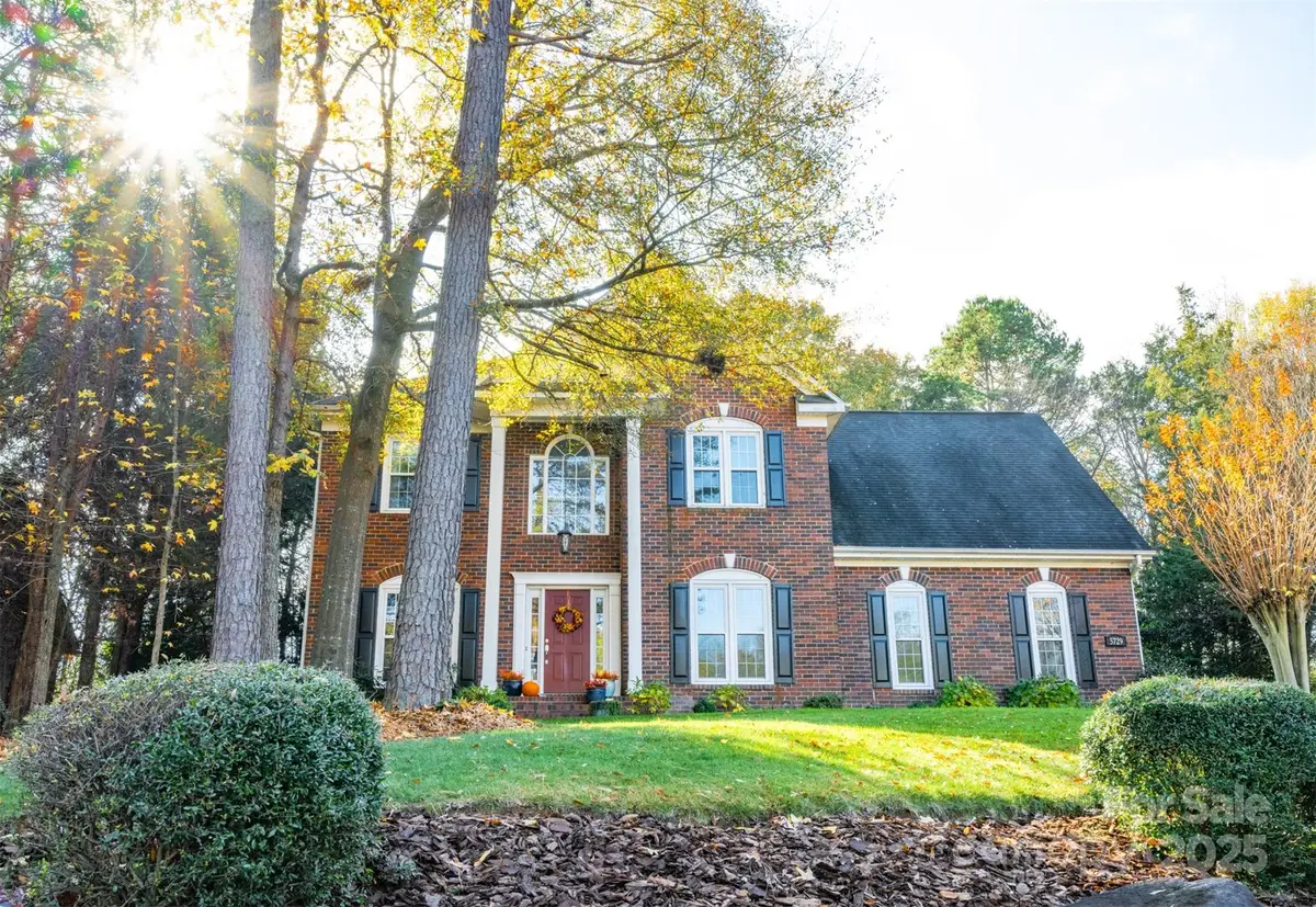 5729 Woodridge Court Nw, Concord, NC 28027 - Image #1
