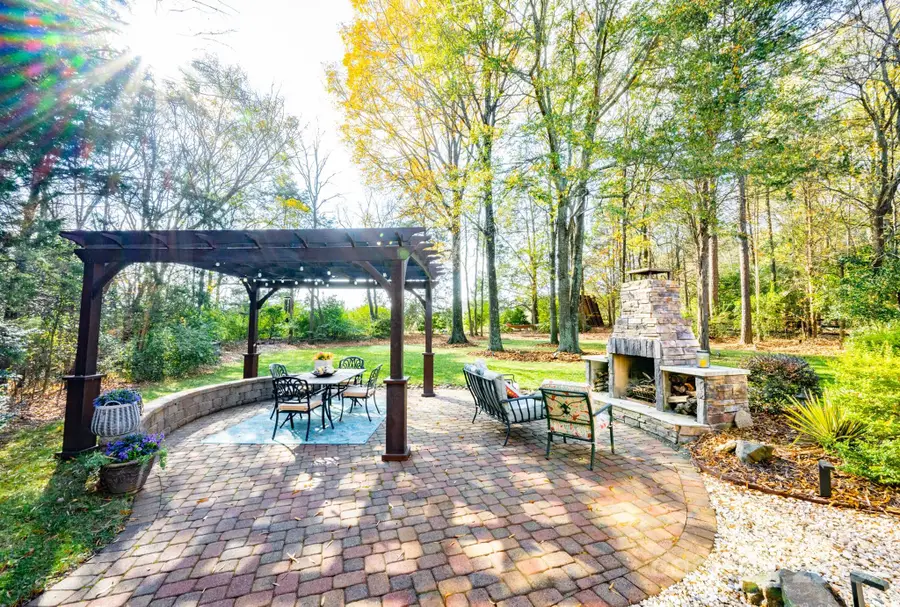 5729 Woodridge Court Nw, Concord, NC 28027 - Image #3