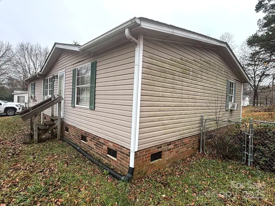 212 S Upright Street, Landis, NC 28088 - Image #2