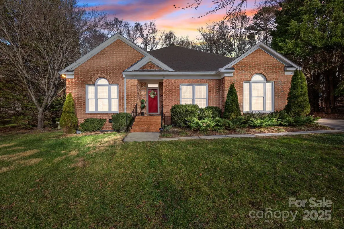10012 Lattice Court, Charlotte, NC 28269 - Image #1