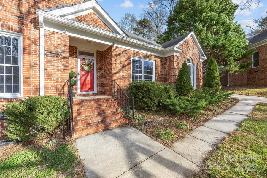 10012 Lattice Court, Charlotte, NC 28269 - Image #2