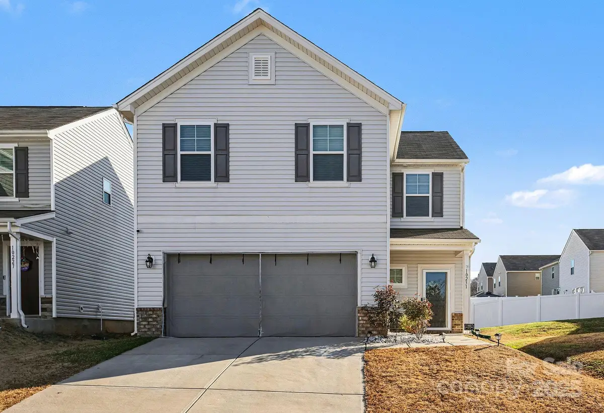 10231 Holly Park Drive, Charlotte, NC 28214 - Image #1