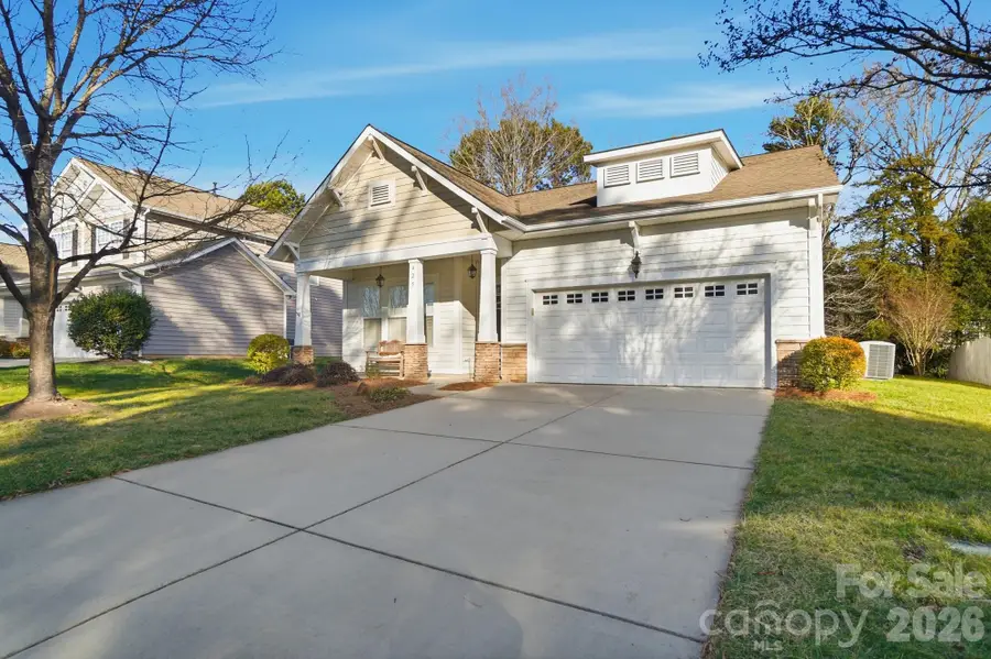 425 Silver Cypress Lane, Fort Mill, SC 29708 - Image #2