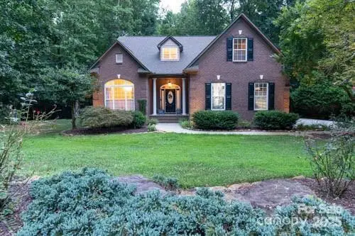 207 Streamside Place, Mooresville, NC 28115