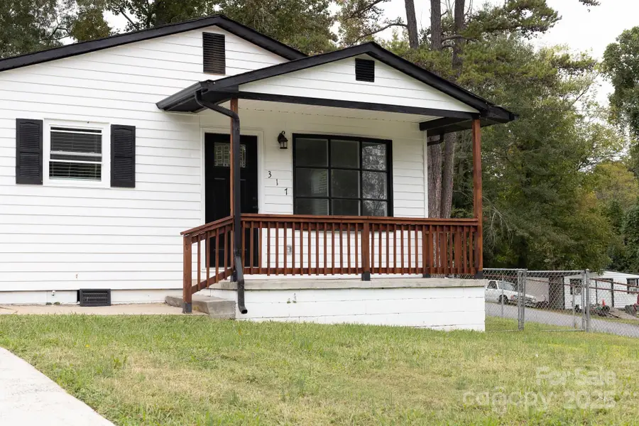 317 E Louisiana Avenue, Bessemer City, NC 28016 - Image #3