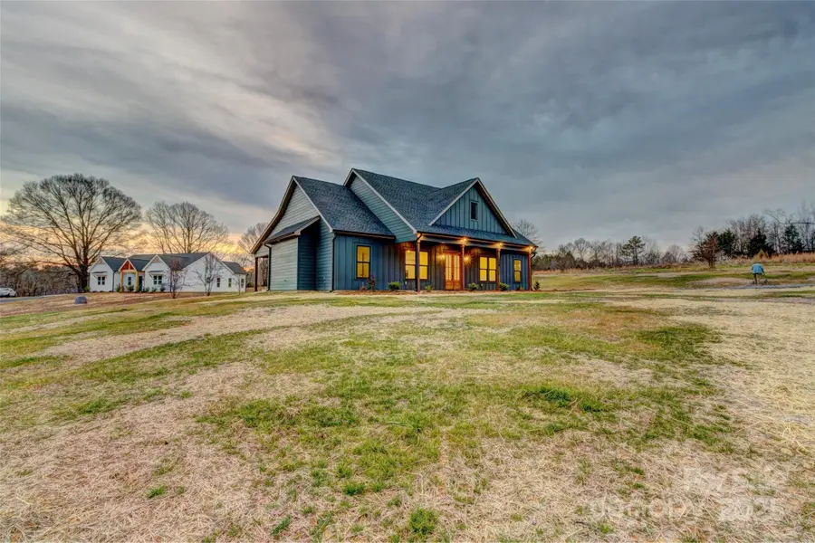 648 Kiser Road, Bessemer City, NC 28016 - Image #2