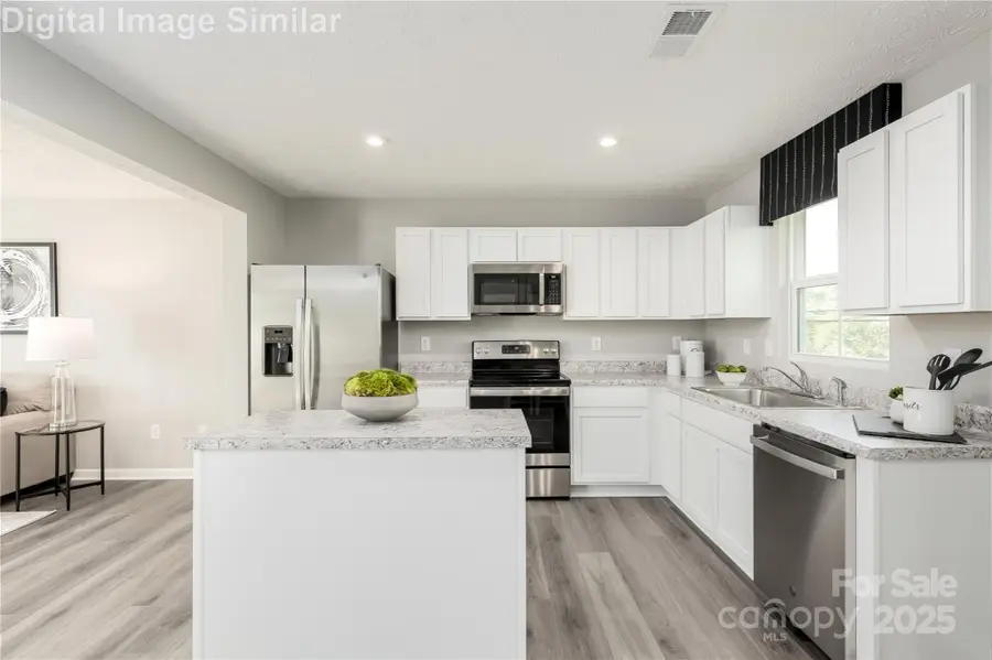 2834 Alvin Way, Charlotte, NC 28216 - Image #2