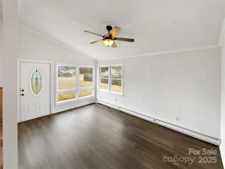185 Crosswhite Lane, Statesville, NC 28625 - Image #3