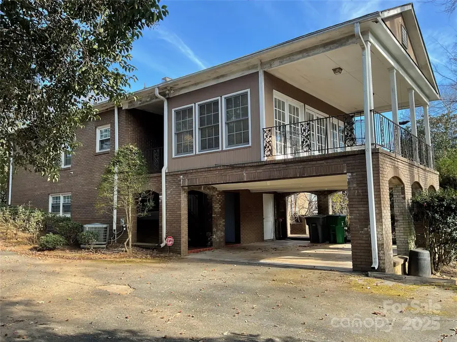 2823 Wickersham Road, Charlotte, NC 28211 - Image #2