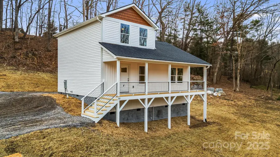 382 Holtzclaw Street, Canton, NC 28716 - Image #2