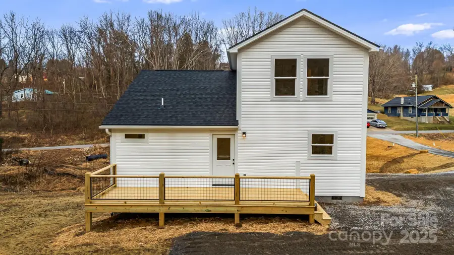 382 Holtzclaw Street, Canton, NC 28716 - Image #3