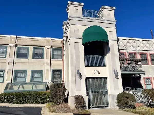 37 Hiawassee Street #W106, Asheville, NC 28801