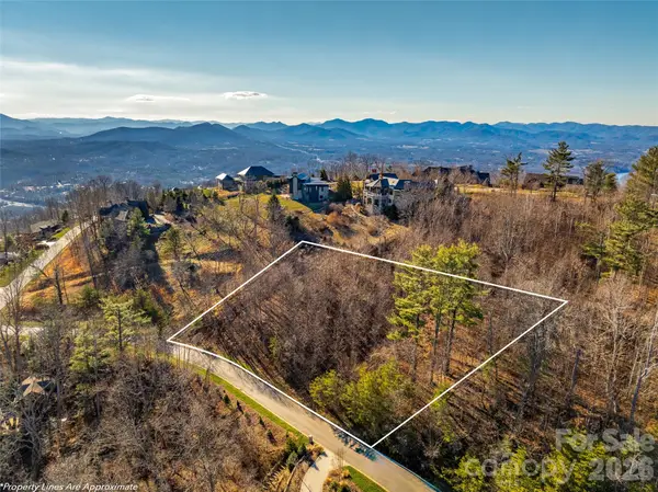 167 Summit Tower Circle, Asheville, NC 28804