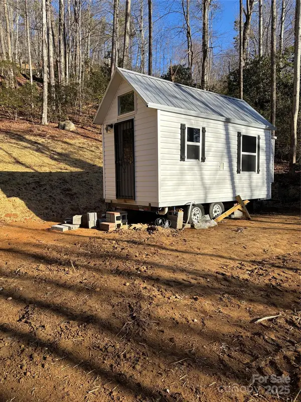 454 Sheepback Mountain Road, Maggie Valley, NC 28751
