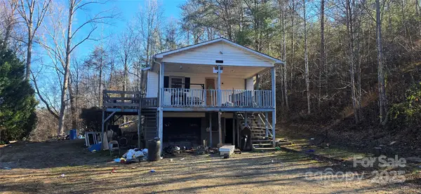 1236 Three Way Lane, Lenoir, NC 28645
