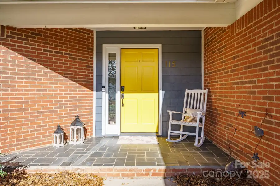 115 31st Avenue Court Ne, Hickory, NC 28601 - Image #3