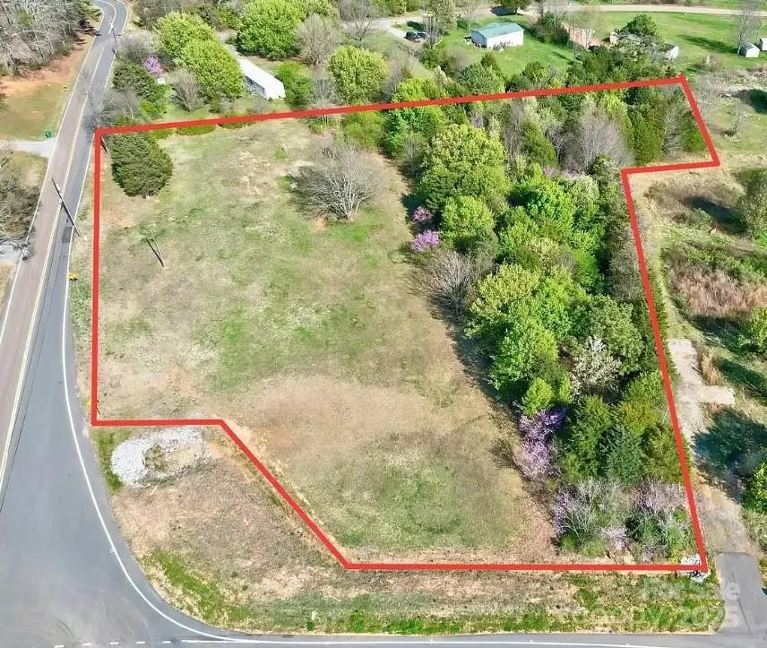 114 Lakeview Drive, Blacksburg, SC 29702 - Image #1