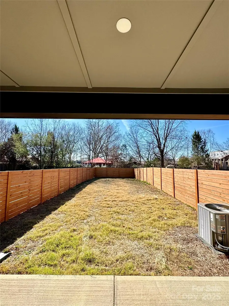 313 E Peterson Drive, Charlotte, NC 28217 - Image #3