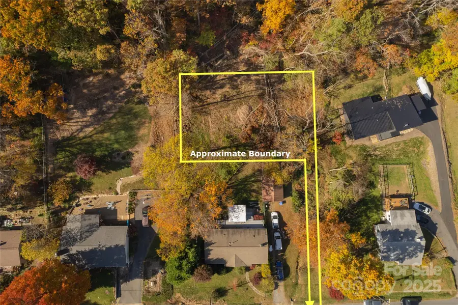 13 Bassett Road, Asheville, NC 28804 - Image #3