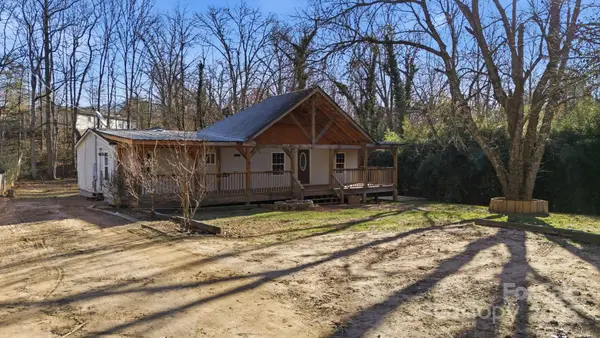 102 Garnett Trace Road, Franklin, NC 28734
