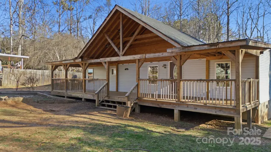 102 Garnett Trace Road, Franklin, NC 28734 - Image #3