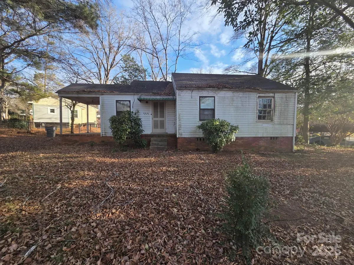 735 Seldon Drive, Charlotte, NC 28216 - Image #1