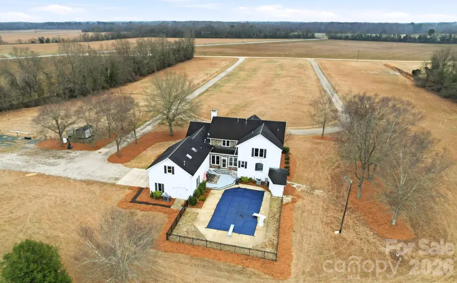 1004 Four Mile Loop, Cheraw, SC 29520 - Image #2