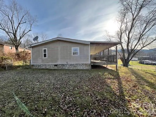 97 Oakland Drive, Burnsville, NC 28714 - Image #1