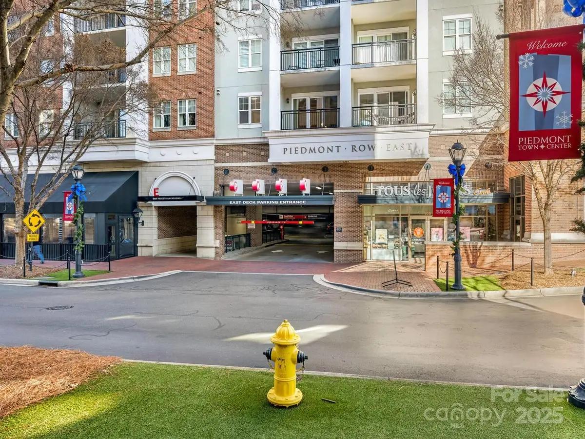 4625 Piedmont Row Drive #302, Charlotte, NC 28210 - Image #1