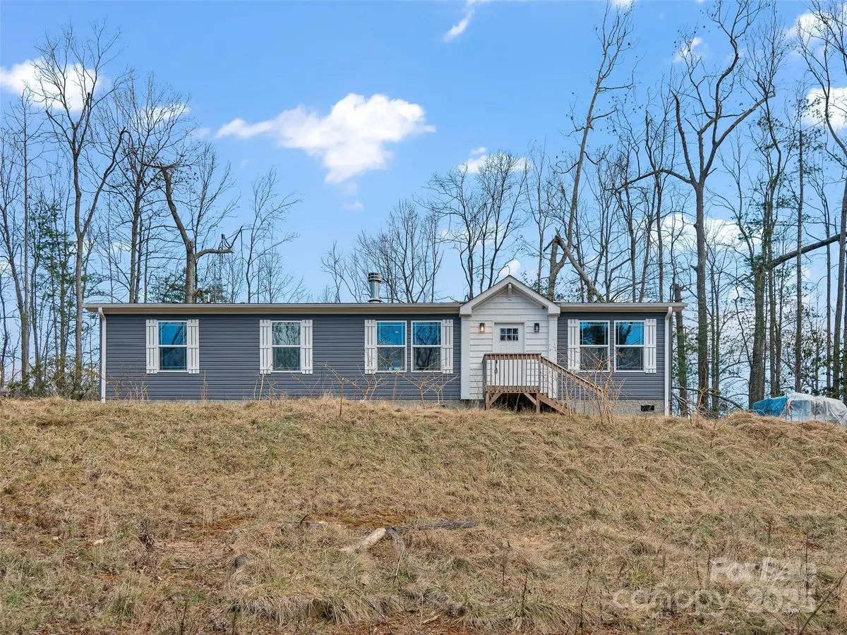92 Jarrett Drive, Bakersville, NC 28705 - Image #1