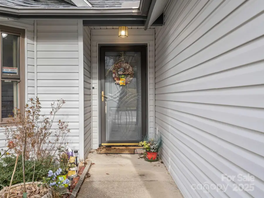 112 Cimarron Drive, Asheville, NC 28803 - Image #2