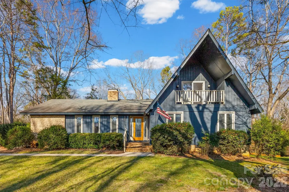 3706 Huckleberry Road, Charlotte, NC 28210 - Image #1