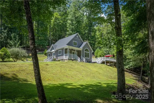 7376 Nc 181 Highway, Morganton, NC 28655