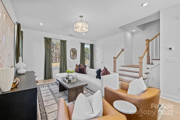 15366 Ballancroft Parkway, Charlotte, NC 28277