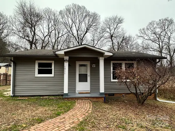 1011 Hull Street, Statesville, NC 28677