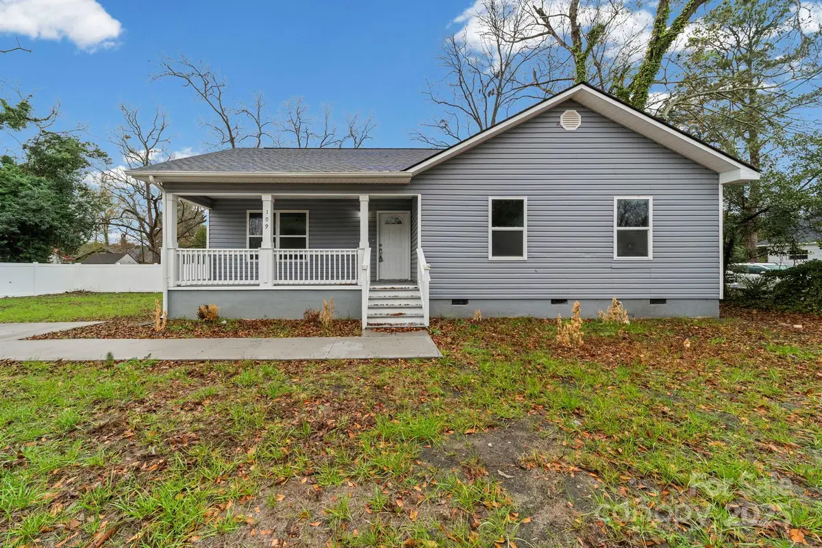 109 NW Haddock Road, Orangeburg, SC 29115 - Image #1