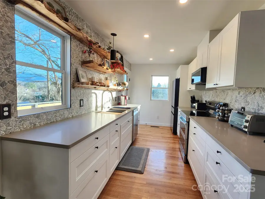 113 Hillside Street, Canton, NC 28716 - Image #2