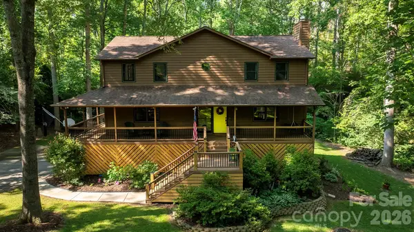 17 Morris Drive, Weaverville, NC 28787