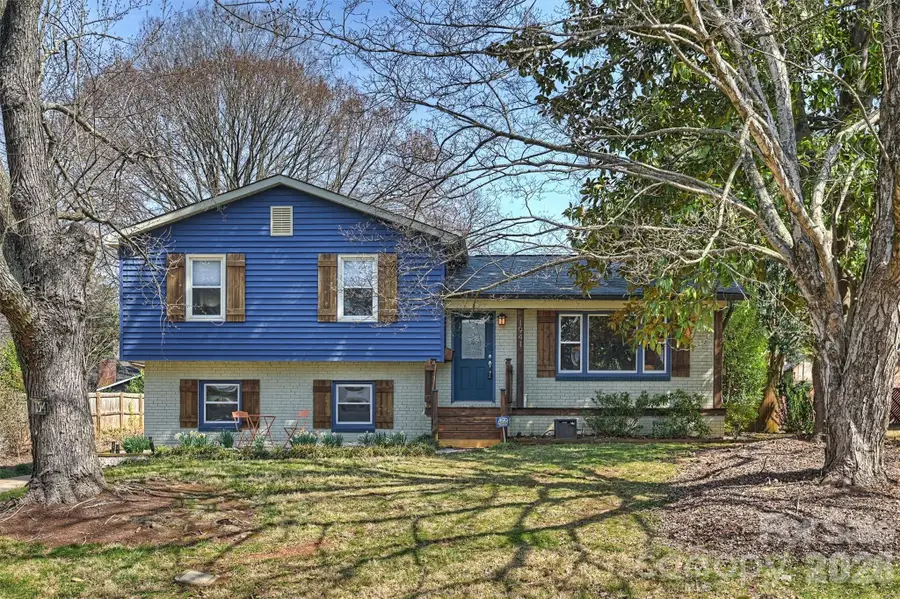 1941 Bentley Place, Charlotte, NC 28205 - #2