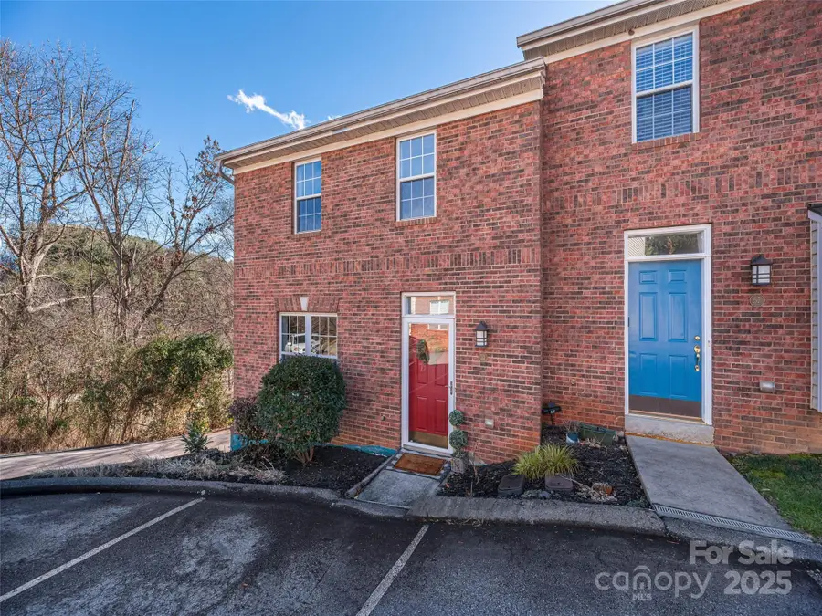 53 Vancott Court, Clyde, NC 28721 - Image #2