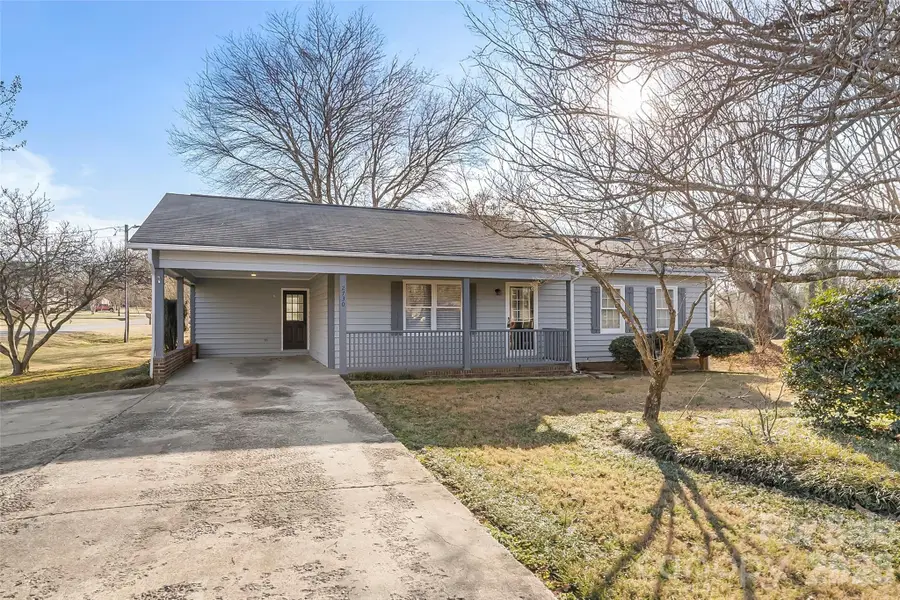 2730 33rd Avenue Ne, Hickory, NC 28601 - Image #3