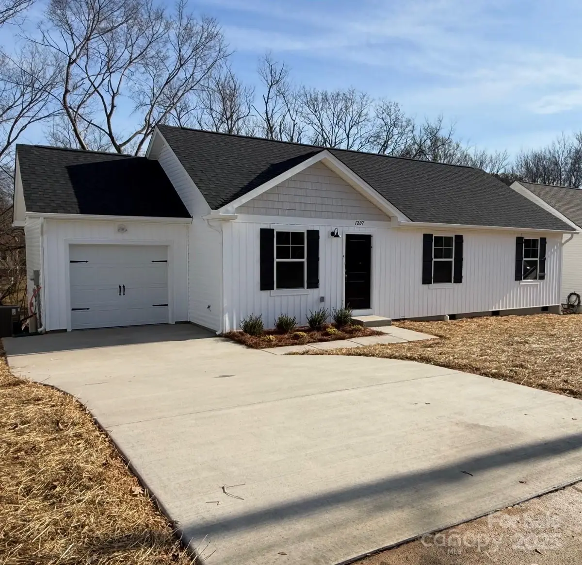 1207 Suncrest Avenue, Statesville, NC 28677 - Image #1