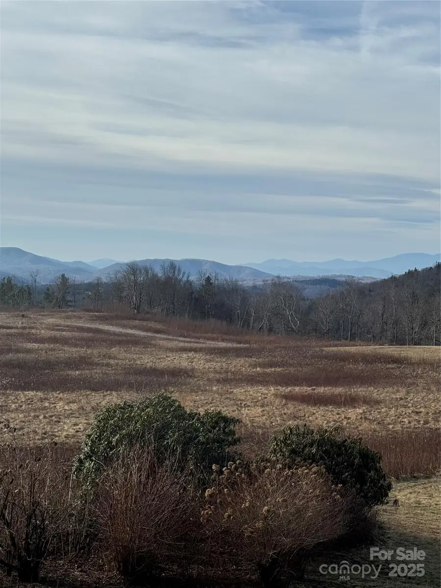 160 Crestwood Circle, Newland, NC 28657 - Image #2