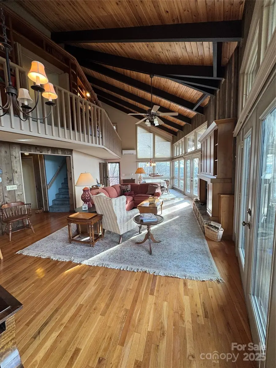 160 Crestwood Circle, Newland, NC 28657 - Image #3